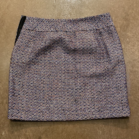 LOFT tweed mini skirt side zip NWOT - Picture 5 of 5